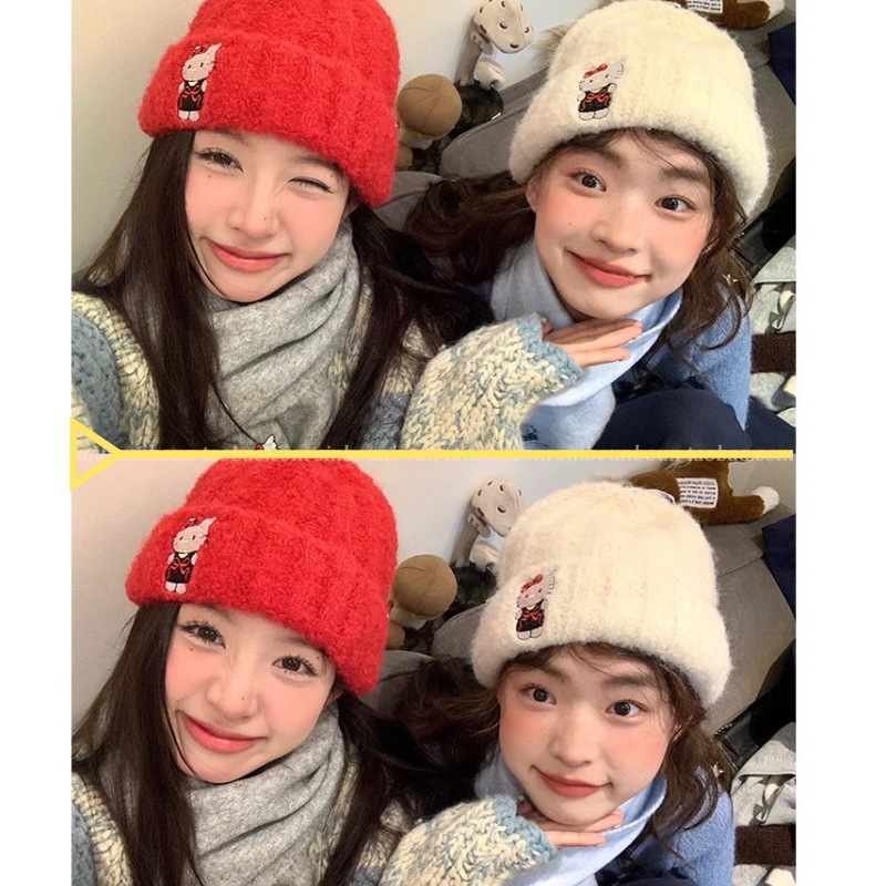 Embroidered bow cat knitted woolen hat, Korean version autumn and winter new style face-showing small headscarf hat, anti-freezing and cold-proof hat full figure
