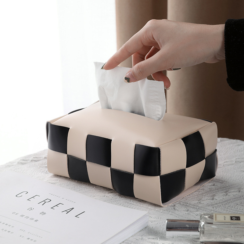 Retro black and white checkered tissue box, living room light luxury dining table tissue box, American leather paper tissue box, napkins Application Scenario
