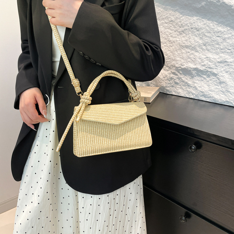 New fashionable solid color single-shoulder bag, casual and simple small square bag, women's 2025 spring handbag, retro crossbody bag Specification drawing
