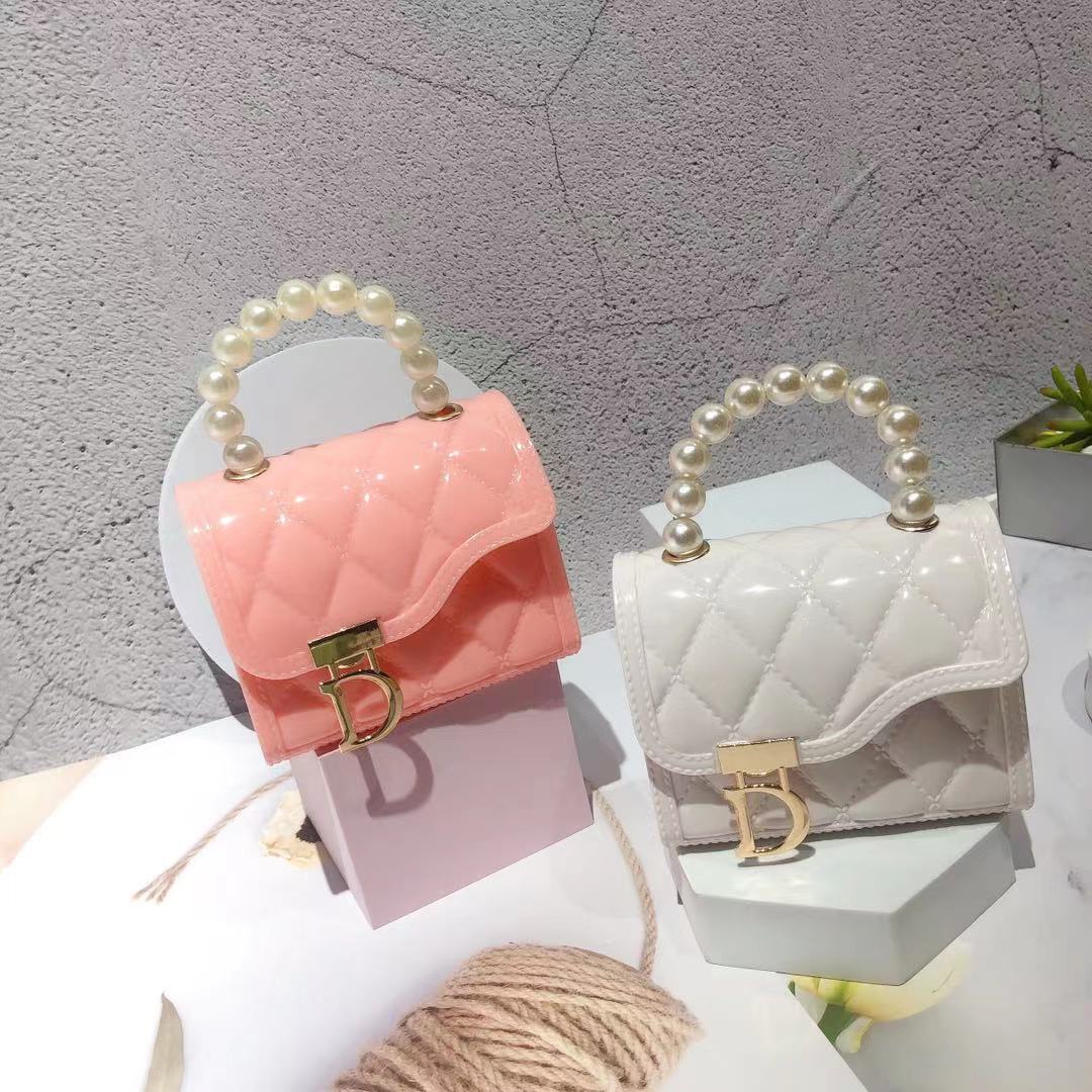 Summer mini Bag 2025 New Style Trendy pearl chain small square Bag Versatile Jelly children's Bag Crossbody bag Item Picture