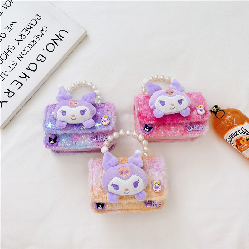 The new autumn and winter children's handbag features a cute plush Sanrio accessory princess bag, a popular little girl bag, and is lightweight details Picture