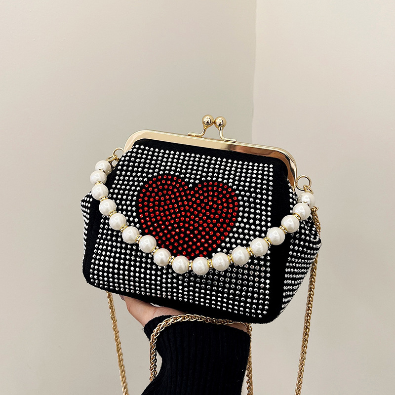 Cross-border 2025 New diamond-encrusted heart design chain single-shoulder crossbody bag, fashionable women's bag, pearl handbag, stylish full figure