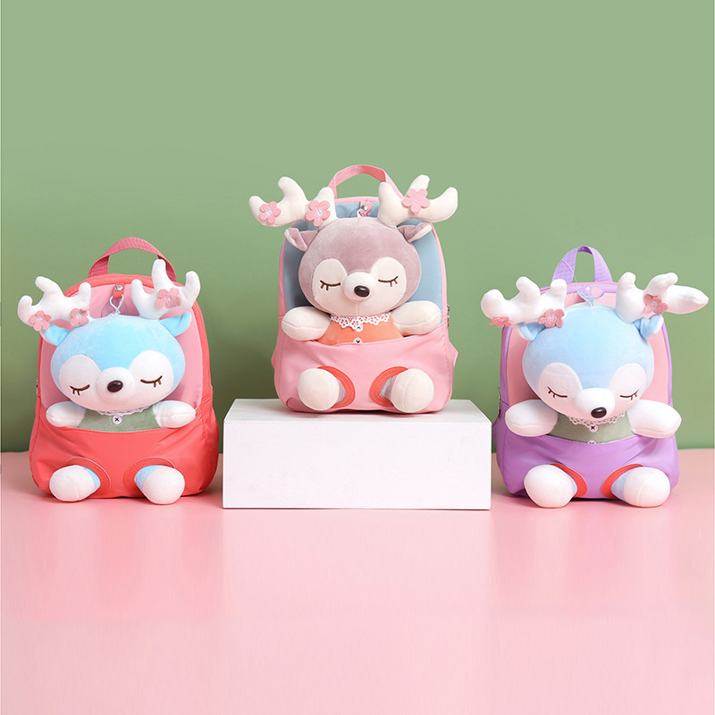 Cartoon plush toy, cute little deer, children's small backpack, light and fashionable for kindergarten girls, girls' backpack details Picture