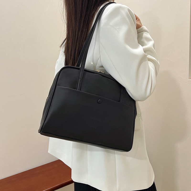 Cross-border retro bag, women's large-capacity 2024 new winter versatile shoulder bag, casual commuting Boston bag Specification drawing