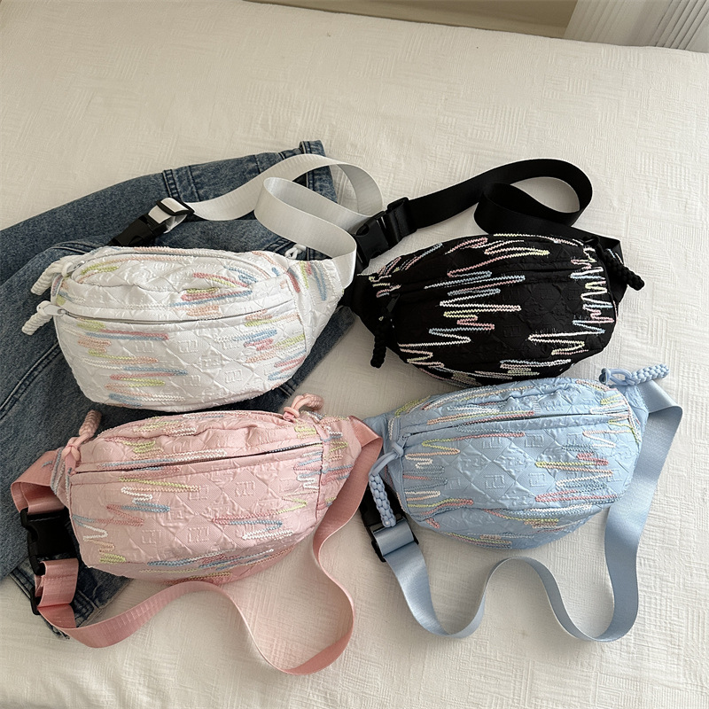 New fashionable and simple chest bag, best-selling large-capacity single-shoulder crossbody bag, outdoor travel crossbody small bag, women cross-border travel full figure