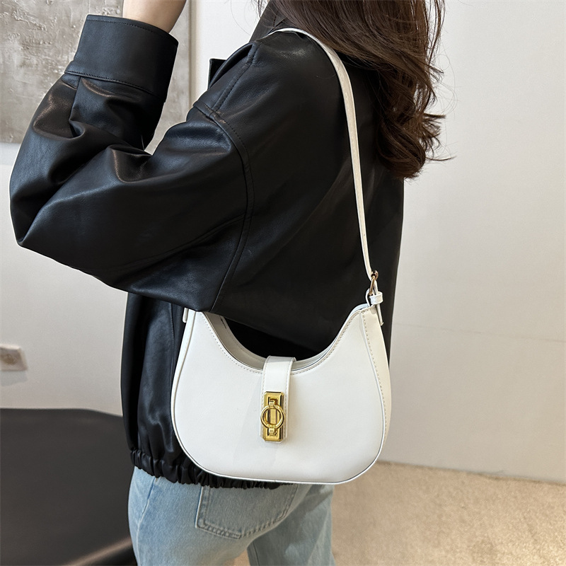 The 2024 new autumn trend underarm bag, a Korean style versatile and stylish women's bag, a niche design single-shoulder bag for women Specification drawing
