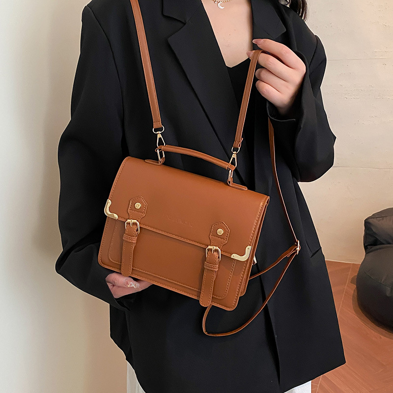 Fashionable college bag, high-quality bag, versatile backpack for women's official documents, large-capacity commuting crossbody bag, cross-border trend full figure