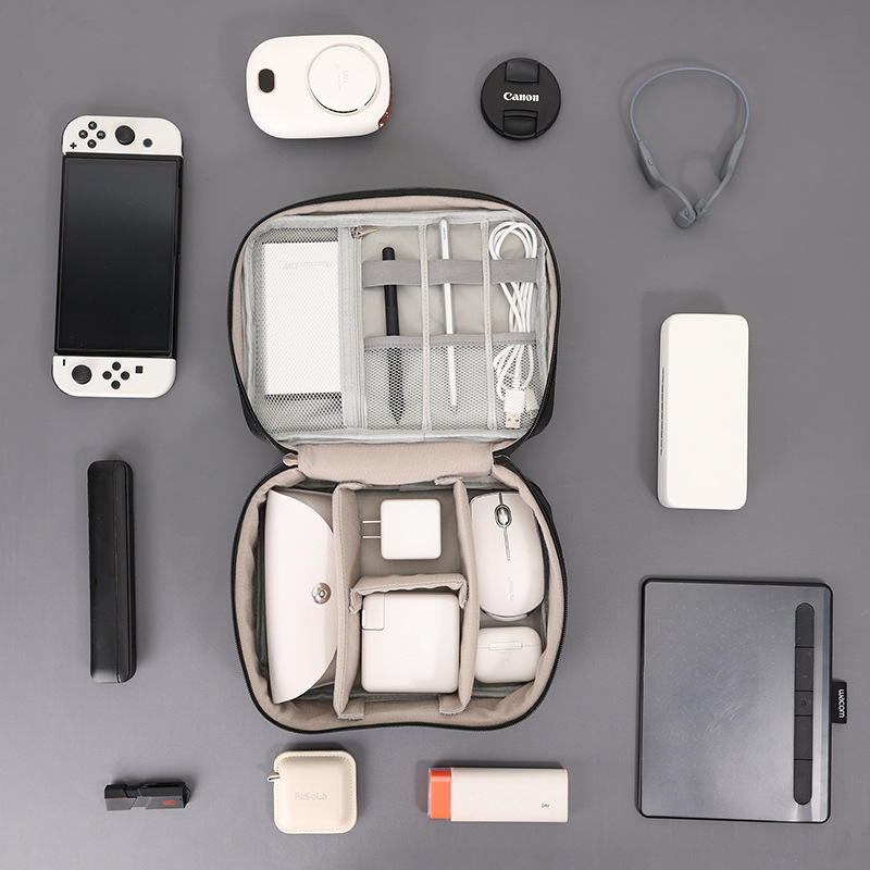 Rednai single-layer digital bag, travel data cable storage bag, portable storage bag, power bank data cable storage bag Application Scenario