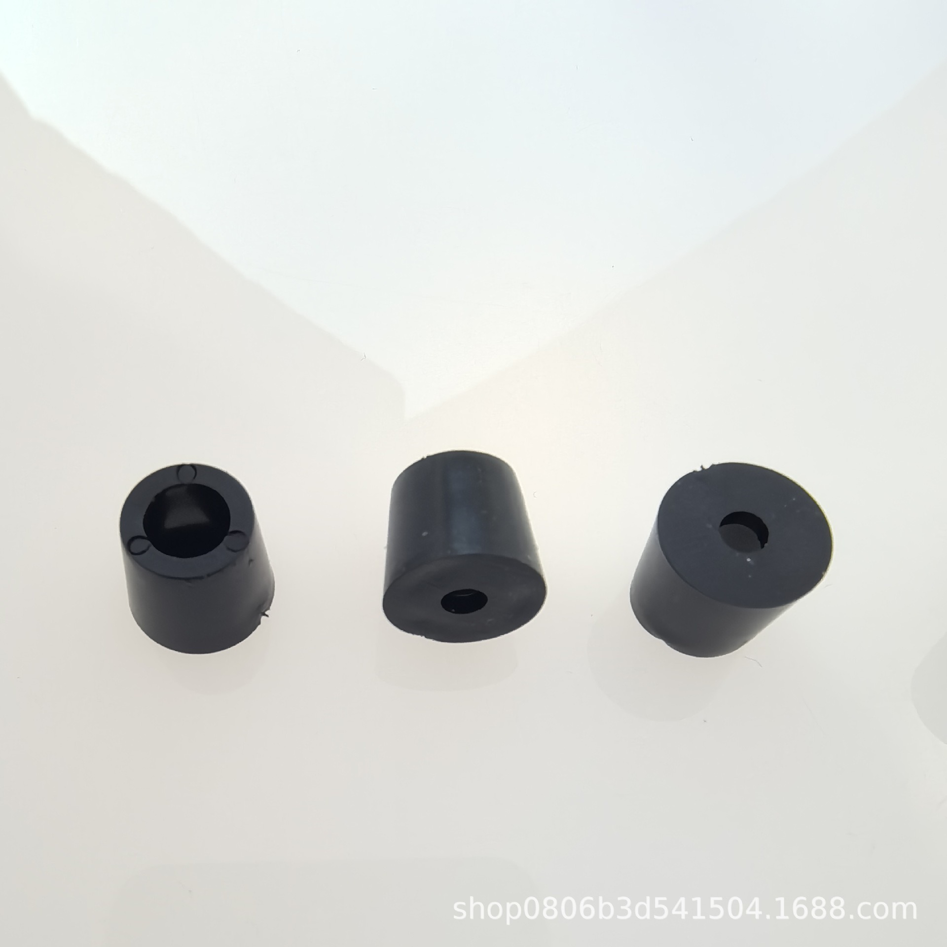 Door and window accessories, rubber anti-collision pads for doors and Windows, plastic-steel sliding window buffer pads, elastic head pads, anti-collision blocks, buffer pads Specification drawing