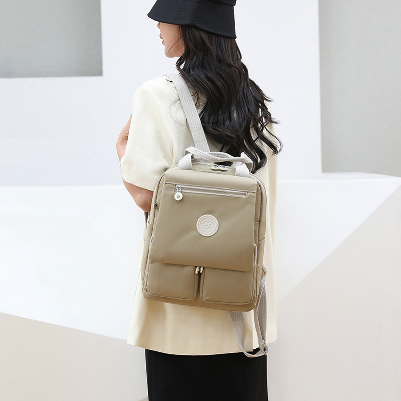 Colorful Fox's new women's color-blocking backpack, a Korean-style fashionable and trendy backpack, and a large-capacity water-resistant bag details Picture