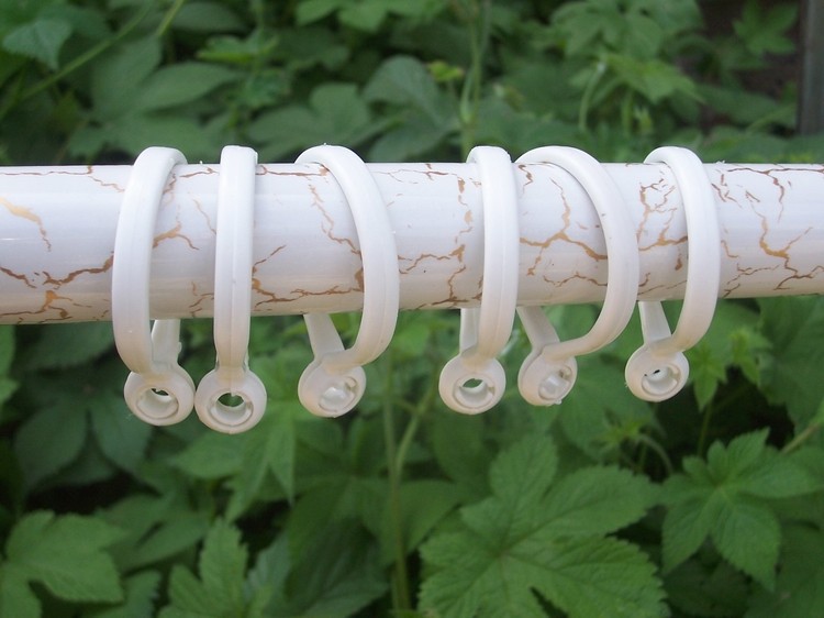 Curtain opening rings, live opening lifting rings, pull rings, slip rings, deformable curtain rings, Roman rings, white plastic material accessories Specification drawing