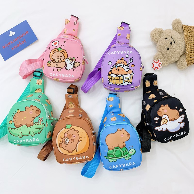The new cute cartoon pattern children's bag is casual and versatile. The boys' and girls' chest bag is stylish and lightweight. The loose change backpack is suitable for cross-border use full figure