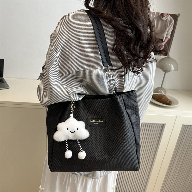 The 2025 new large-capacity student commuting bag, hand-held canvas tote bag, versatile, casual and artistic single-shoulder crossbody bag Specification drawing