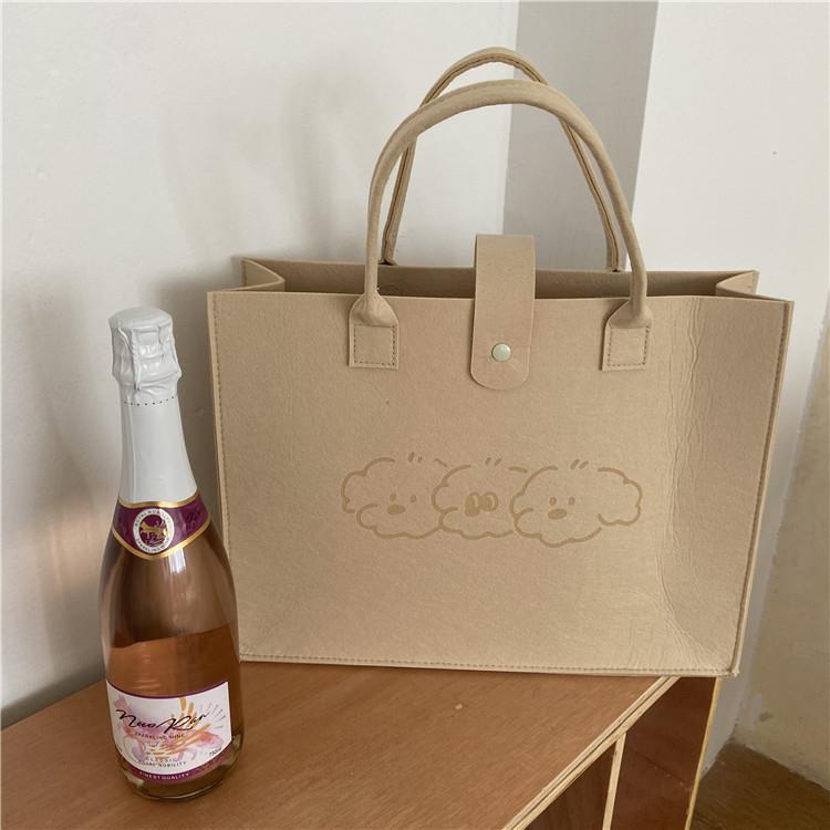 New bear felt bag, women's portable tote bag, fashionable and simple, large-capacity shopping bag, student tote schoolbag full figure