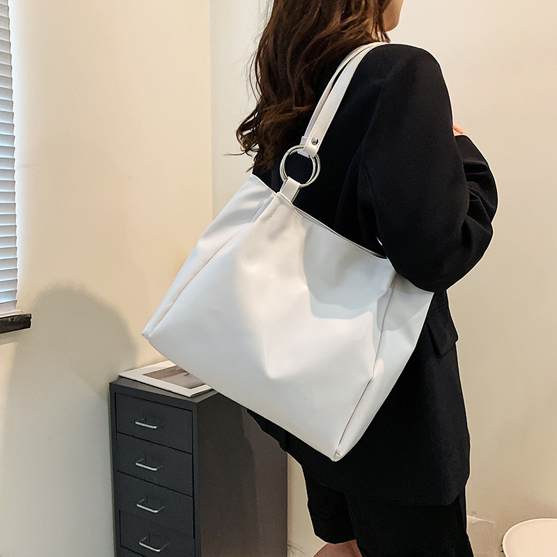 New women's bags, casual large-capacity solid color underarm bags, simple women's commuter tote bags, single-shoulder bags, cross-border details Picture