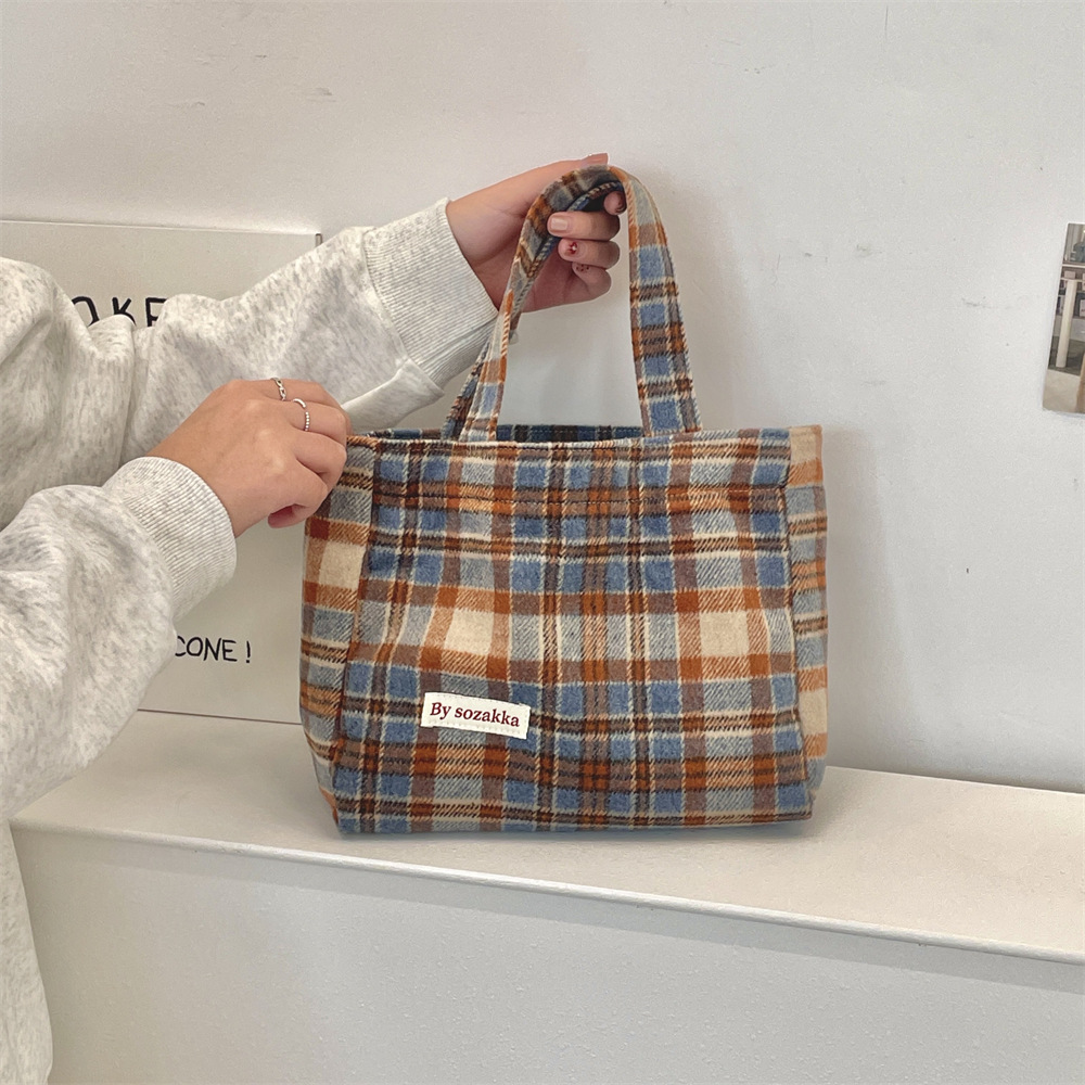 311021 Autumn/Winter new checkered bag, Korean-style laid-back retro handbag, large-capacity commuting and work handbag Specification drawing