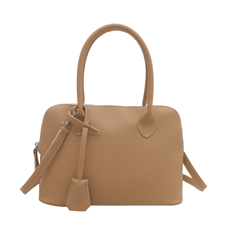A retro matte bag for women, a new autumn/winter 2024 fashion and casual single-shoulder bag with a niche and high-end feel Item Picture