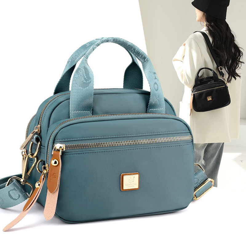 Colorful Fox's new women's trendy single-shoulder bag, fashionable and simple multi-layer crossbody bag, water-resistant nylon bag full figure