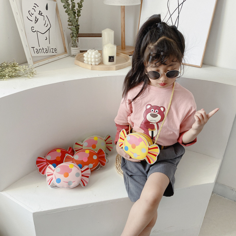 Children's Bag 2020 Summer New single-shoulder bag, cute candy mini crossbody bag, trendy boys' and girls' Korean cartoon bag full figure