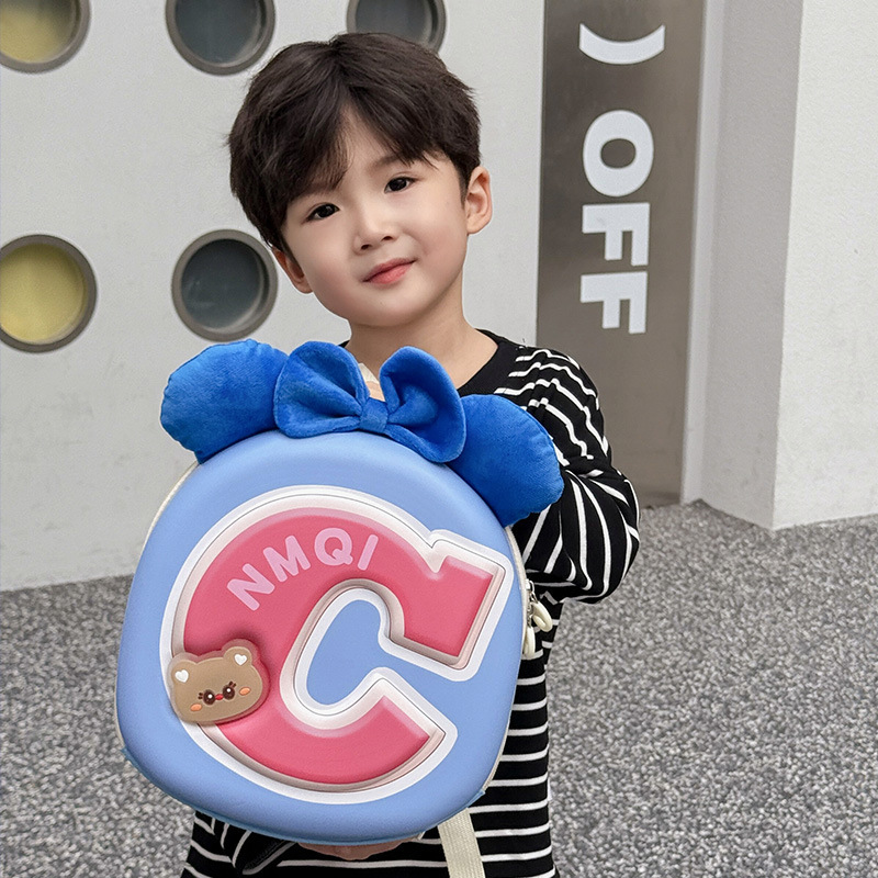 Sweet and cute bow bow boys' and girls' backpacks for kindergarten and primary school students, 2025 new eggshell children's bags Application Scenario