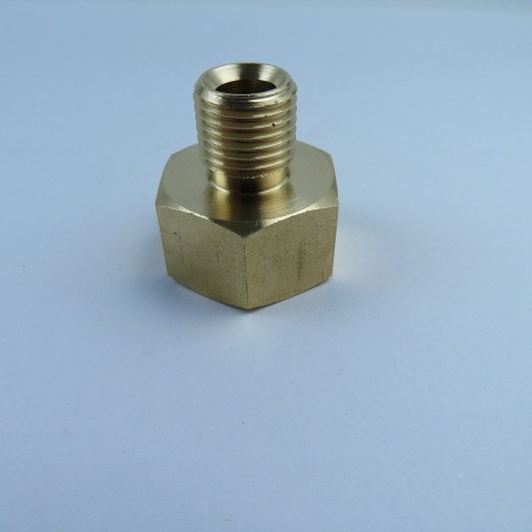 Gas cylinder adapter 1/2-inch right x 1/4-inch left gas adapter gas stove camping stove Application Scenario