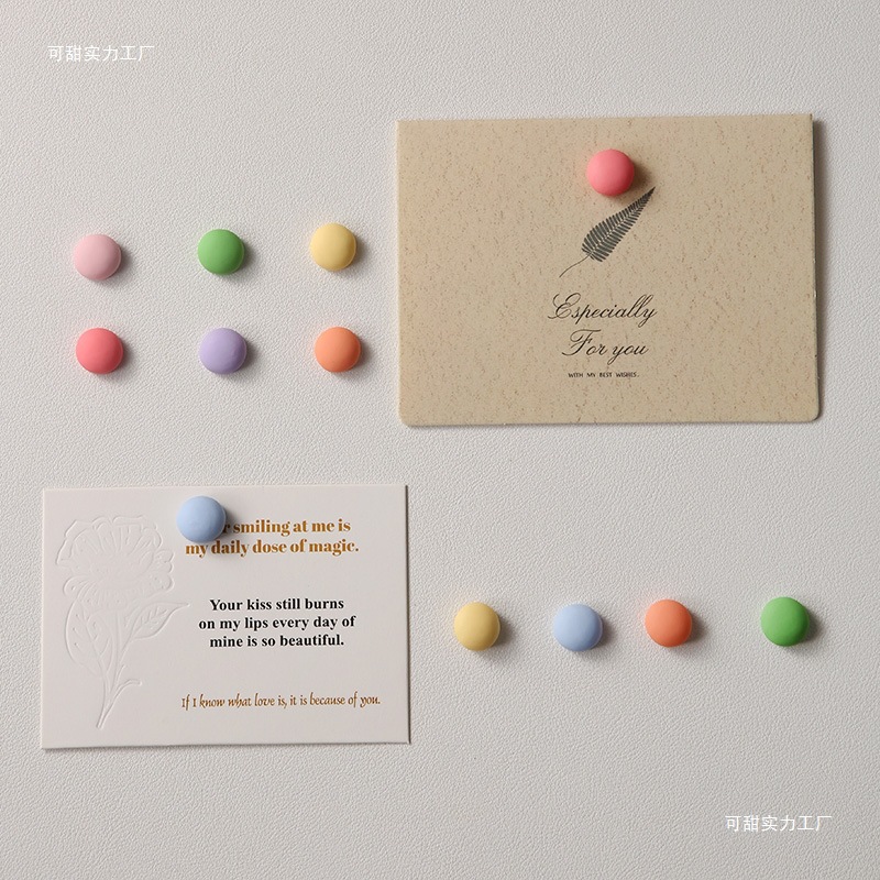 Creative and personalized fridge magnets, magnetic stickers, blackboard photos, fixed message magnetic stickers, magnetic clips, cute decorative magnetic stickers Application Scenario