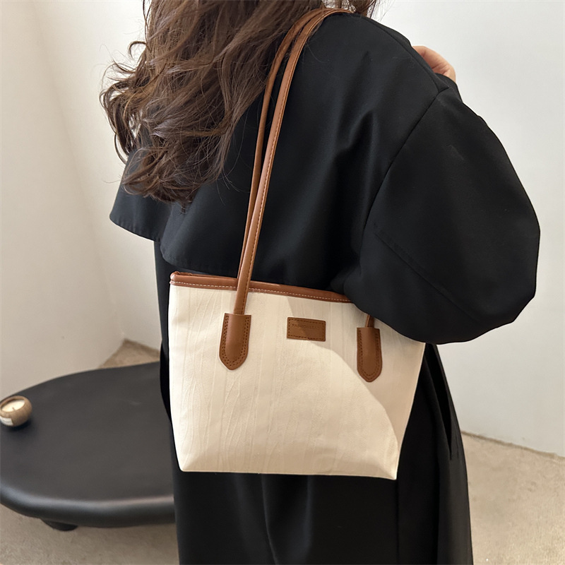 Large-capacity bag for ladies 2024, a fresh and simple winter casual single-shoulder bag, a casual tote bag for commuting to work Specification drawing