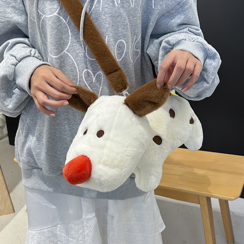 The new plush toy single-shoulder bag for the autumn and winter of 2024 features a dog color-blocking and patchwork personalized cartoon crossbody bag details Picture