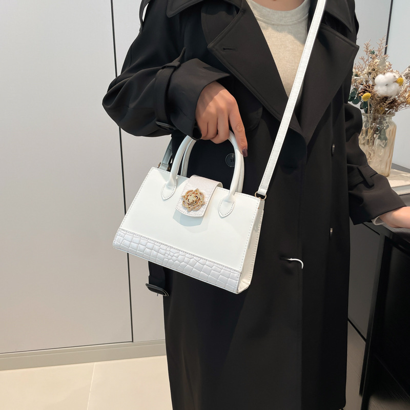 2024 New Korean-style casual, simple and stylish, lacquered, fashionable crossbody bag, single-shoulder, underarm small square bag for women details Picture