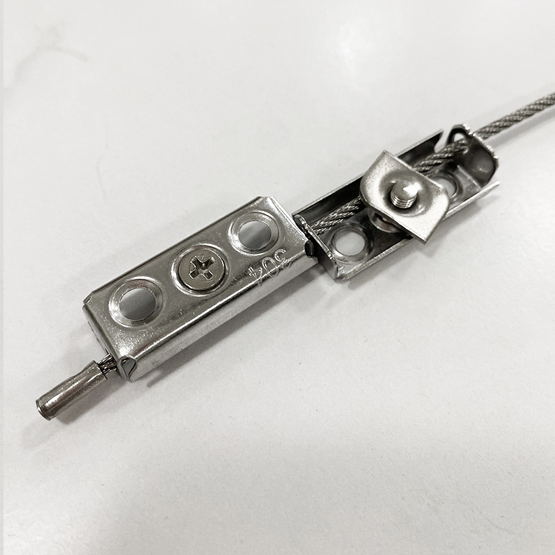 Wholesale aluminum alloy door and window anti-fall ropes, bridge break window anti-disengagement devices, anti-fall strips, casement window hardware accessories Application Scenario