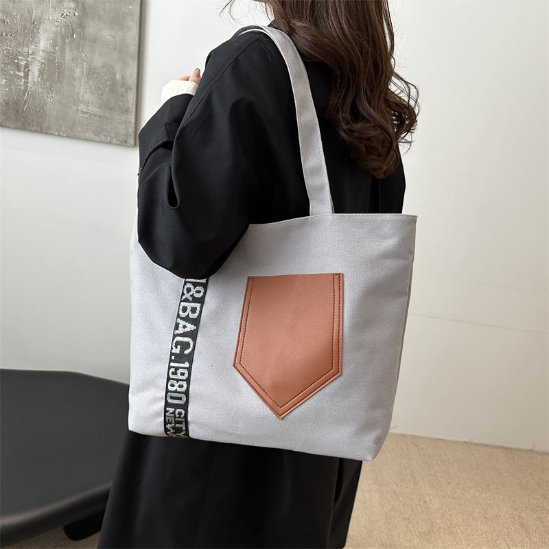Cross-border women's canvas bag 2024 New style, high-end, stylish, large-capacity tote, simple single-shoulder crossbody commuting bag details Picture