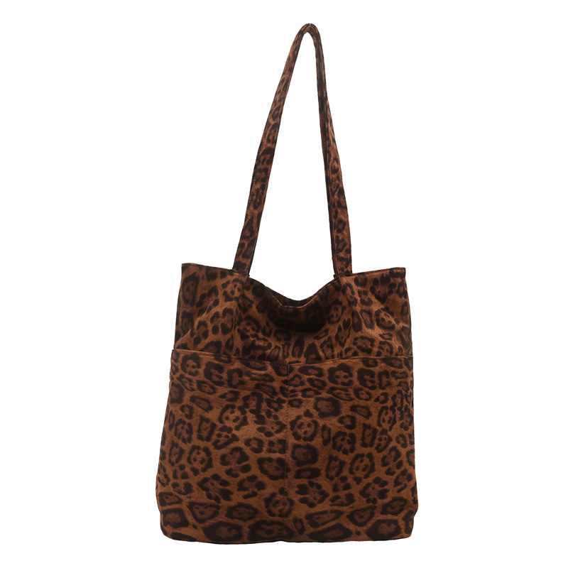 A fresh leopard print handbag with large capacity for the autumn and winter season, a new retro and fashionable casual single-shoulder bag for women Item Picture