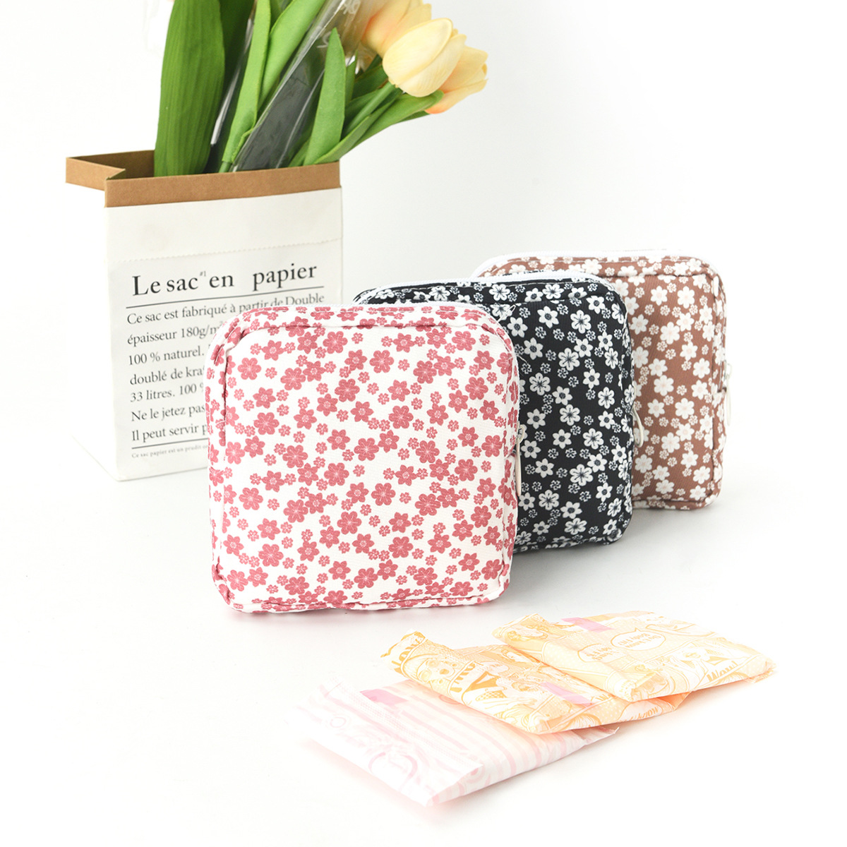 Large-capacity ins sanitary napkins and sanitary napkins storage bag, girls' menstrual and period pad bag, portable lipstick storage details Picture