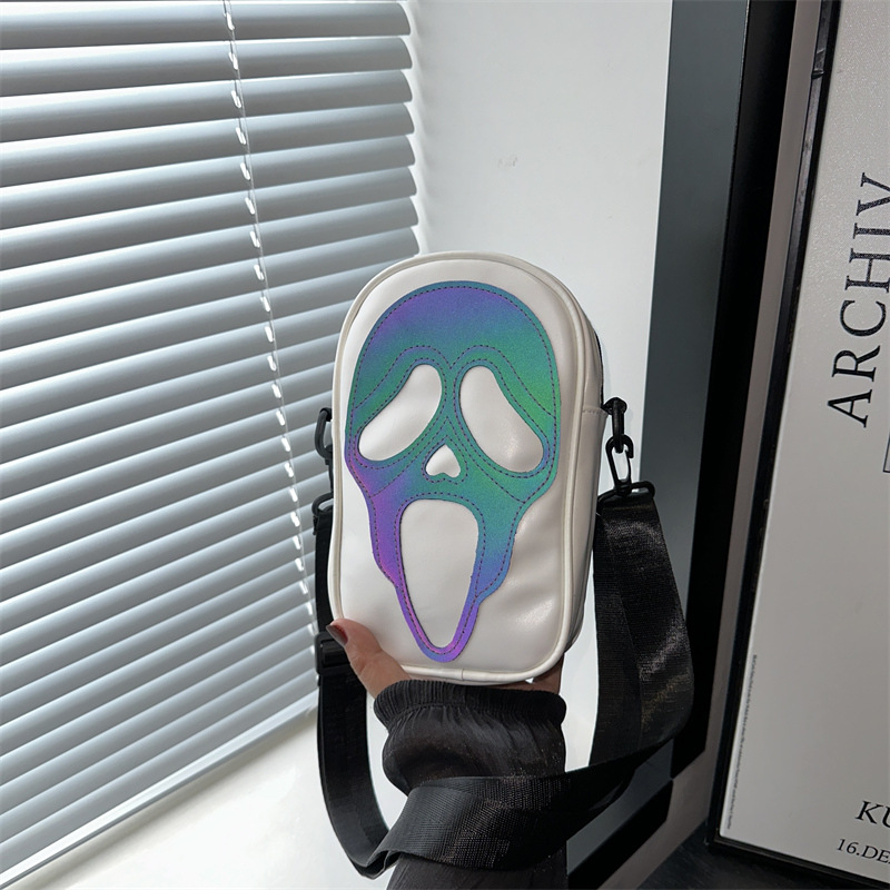 Korean-style simple crossbody bag, niche and trendy, funny ghost skull crossbody single-shoulder bag, personalized soft phone small crossbody bag full figure