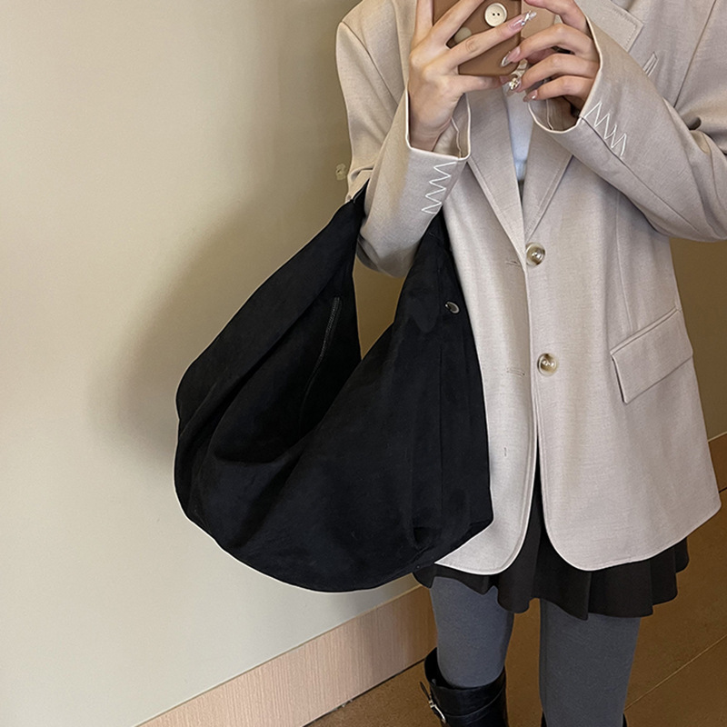 Cross-border pleated women's bag, fashionable and casual single-shoulder armpit bag, large-capacity European and American trendy tote bag, commuting bag Specification drawing