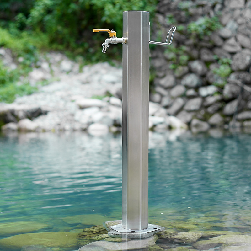 304 stainless steel outdoor column faucet, sun protection and anti-freezing crack, courtyard garden standing water pile, outdoor floor-standing water column Application Scenario