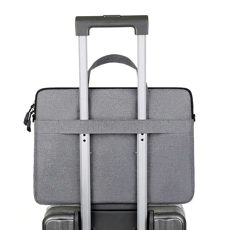 Cross-border fashion lightweight inner bag, hand-held inner bag, 14-inch single-shoulder portable laptop bag, gift bag Application Scenario