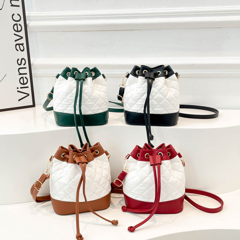 This is a new French fashion Chanel single-shoulder crossbody bag for Spring/Summer 2025, featuring a unique design and high-quality bucket bag for women Application Scenario