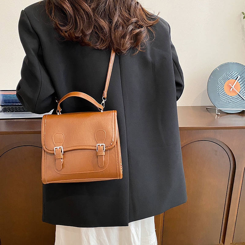 Korean handbag, women's 2024 new style, trendy and fashionable backpack, school style, versatile single-shoulder crossbody bag details Picture