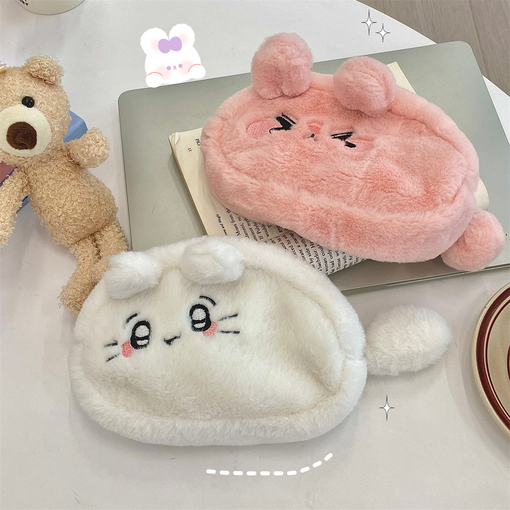 51152 Cute plush pen case for junior high school girls, large capacity for students to store pencil cases, stationery and cosmetics during class Specification drawing