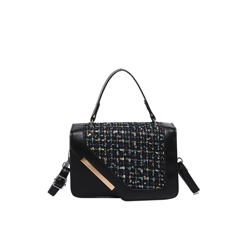 A trendy and stylish small square bag for women in the autumn of 2024, featuring a Korean style single-shoulder crossbody Item Picture