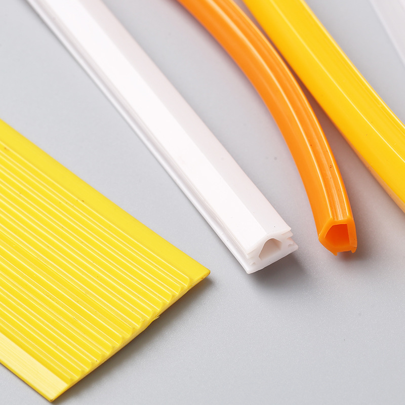 4040 aluminum edge banding strip, PVC plastic 40 profile strip, industrial aluminum material strip, aluminum groove edge banding strip Specification drawing