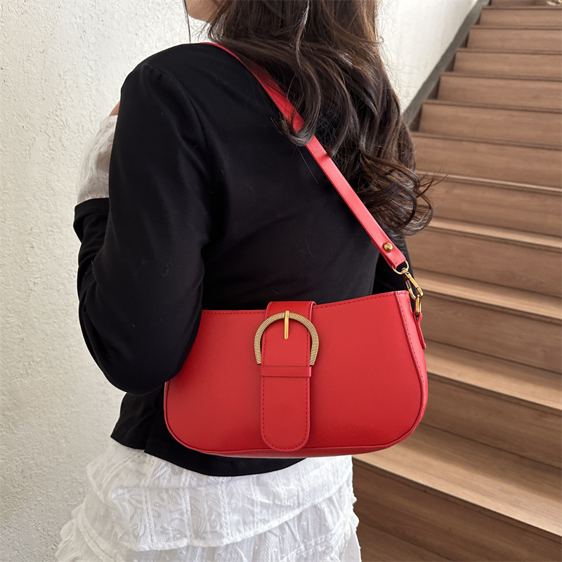 A retro Korean-style underarm bag with a niche design for women in the spring of 2025, a high-end and fashionable single-shoulder crossbody small bag Specification drawing