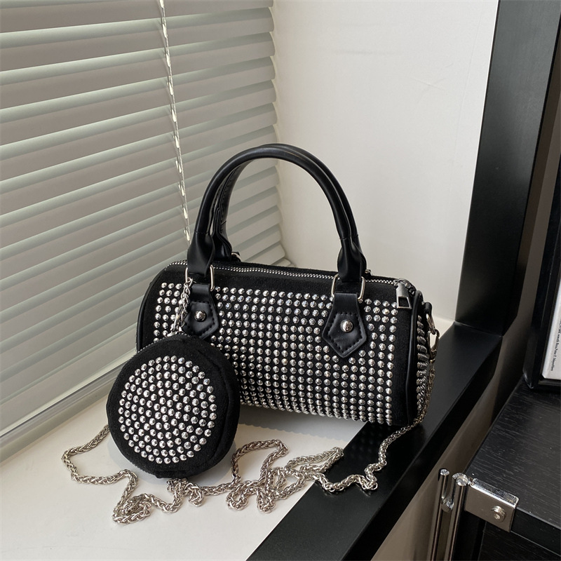 Trendy Women's 2025 Korean version new casual single-shoulder bag, fashionable hand-held pillow bag, niche fashion crossbody bag full figure