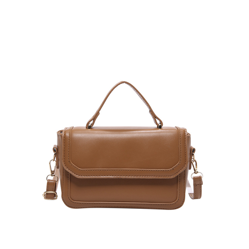 This year, small bags are in vogue. The new 2024 autumn and winter fashion hand-held small square bag is a versatile commuting single-shoulder crossbody bag Item Picture