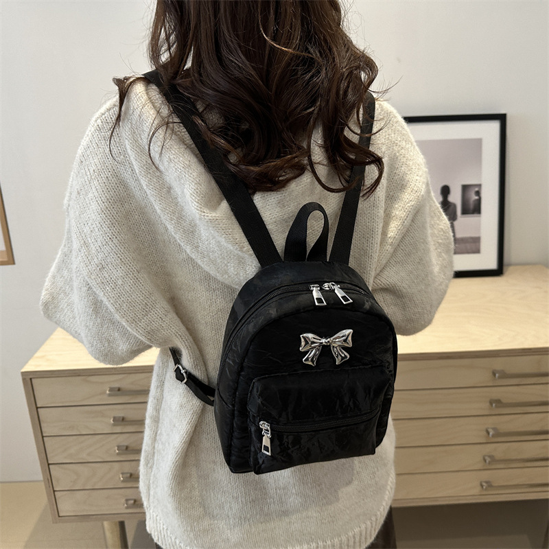 Bow backpack for women, a niche, casual and fashionable Korean girl bucket bag, a lightweight and small hand-held shoulder bag Specification drawing