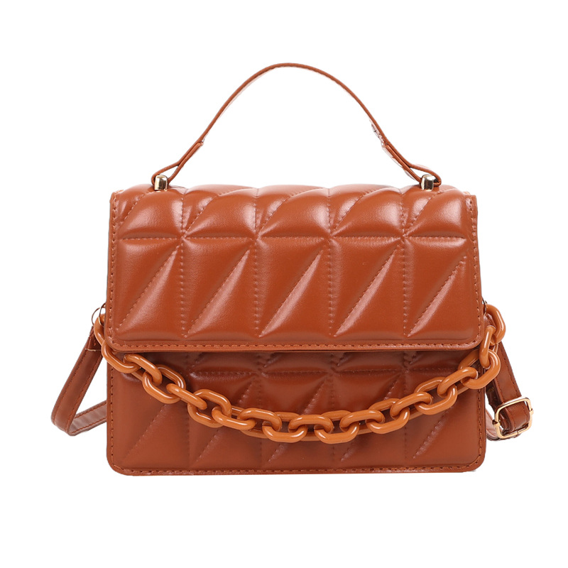 The 2024 new trendy small handbag for women is a fashionable and high-end niche crossbody bag with a diamond-shaped hand-held small square bag Item Picture