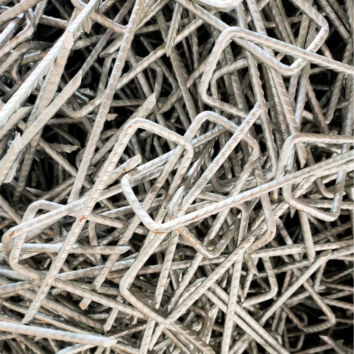 U-shaped nails, turf nails, galvanized anti-grass fabric, lawn nails, artificial turf, high-fixed ground nails, lawn nails wholesale details Picture