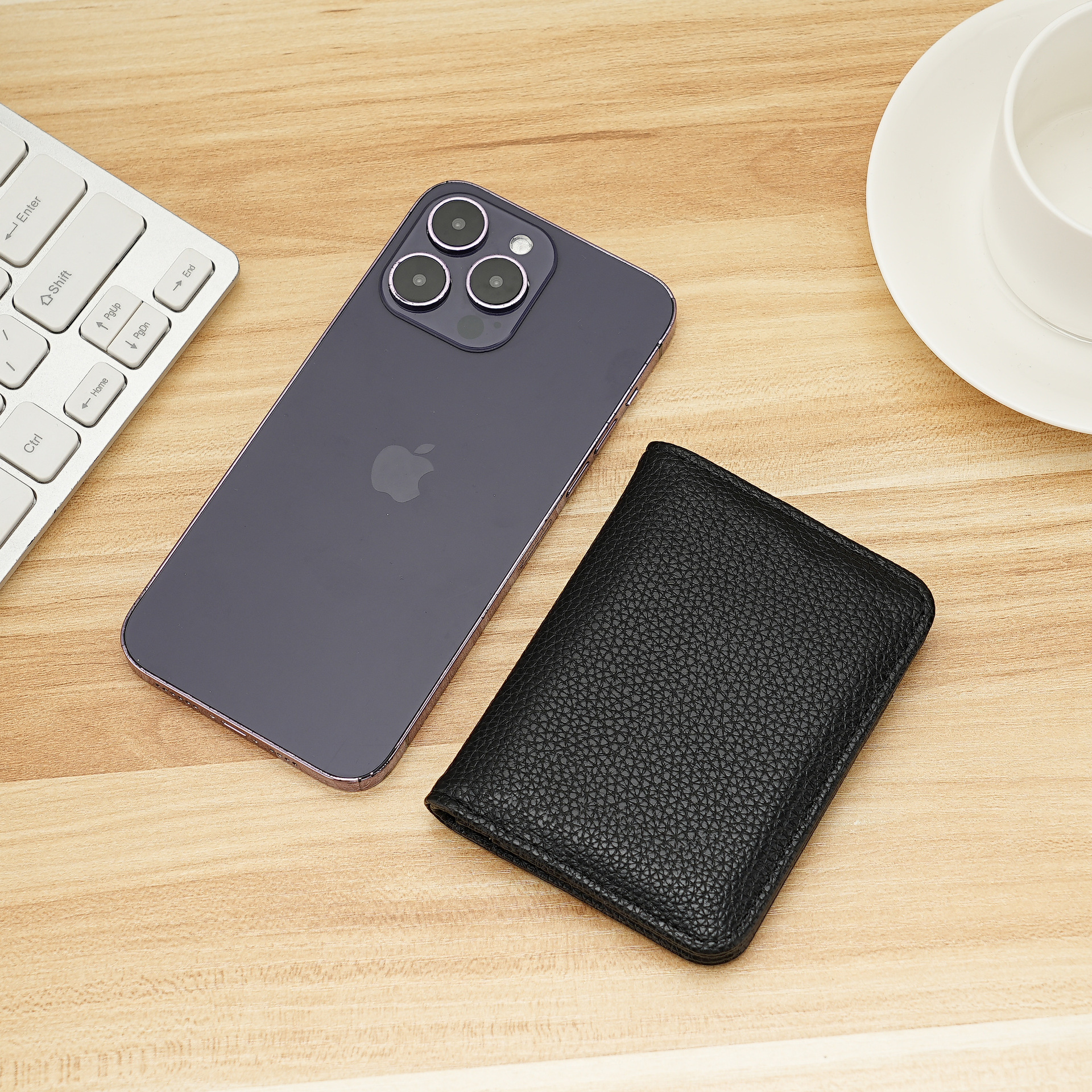 Factory direct sales of high-end business card bags made of top-grain cowhide, large-capacity bank card magnetic absorption card bags with lychee pattern Specification drawing