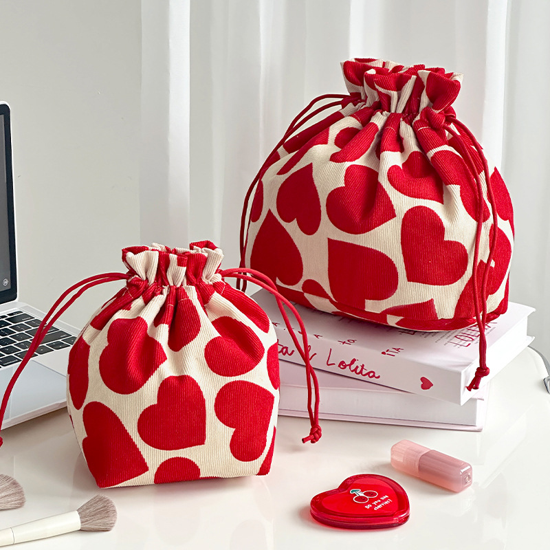 Runhui's new heart-to-heart drawstring storage bag, travel cosmetics storage bag, makeup bag, large capacity, one-piece consignment full figure